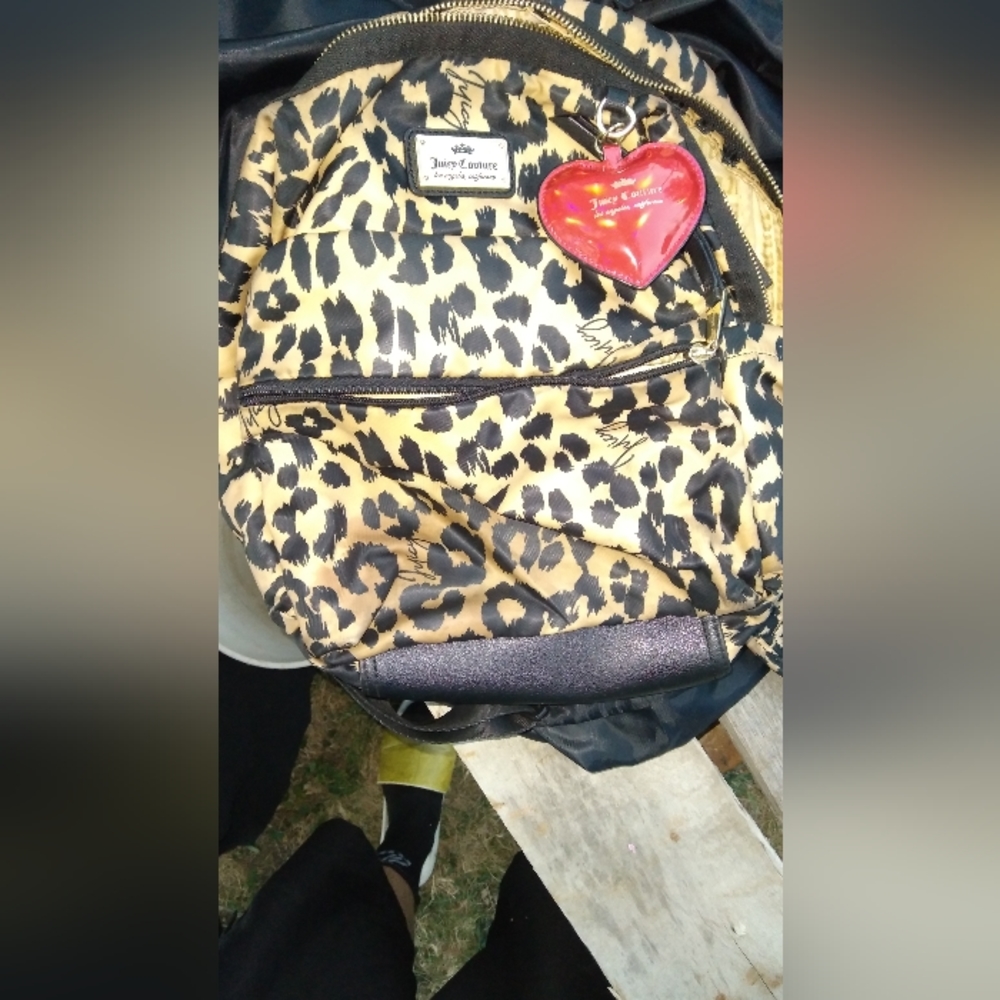 3 juicy couture purses